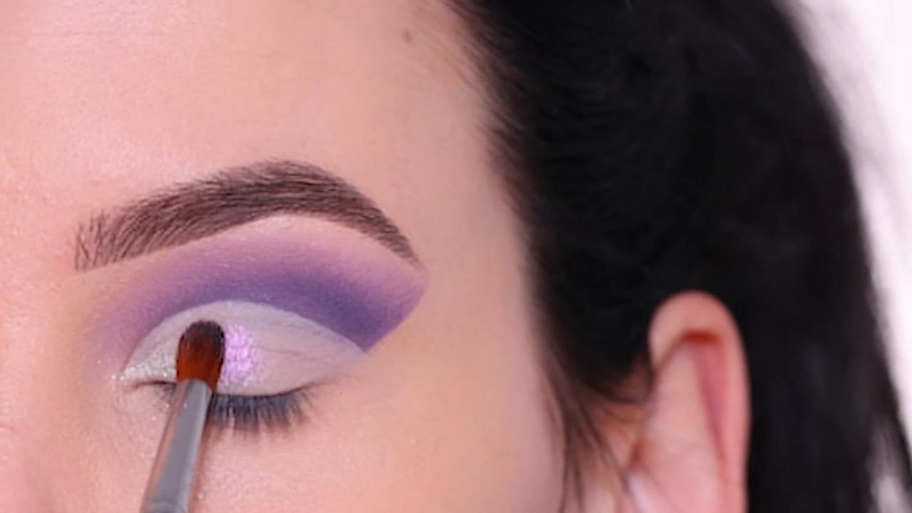 Purple Smokey Cut Crease Tutorial | Sigma x The Little Mermaid Palette